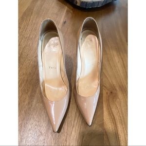 🔥CHRISTIAN LOUBOUTIN🔥SoKate PatentLeather beige